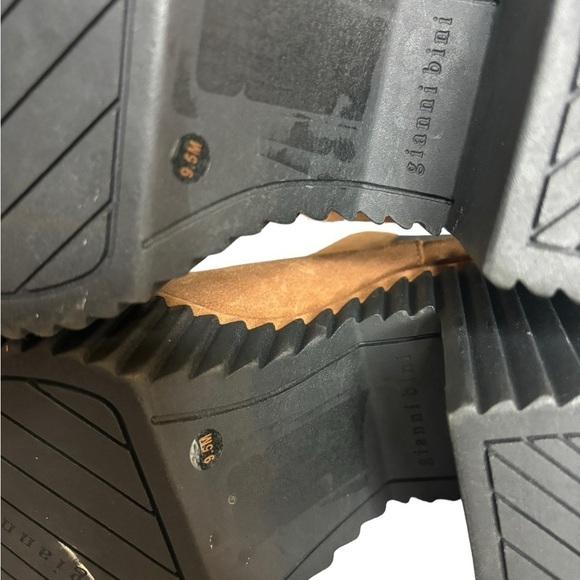 NWOT Gianni Bini Ryker Suede Lug Sole Platform Booties Size 9.5 - Picture 9 of 9